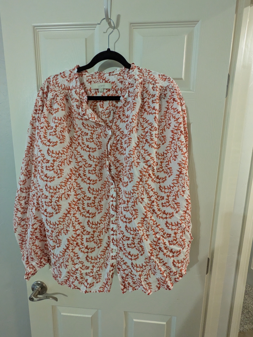 LOFT White and Coral Long-Sleeve Printed Button-Down Shirt